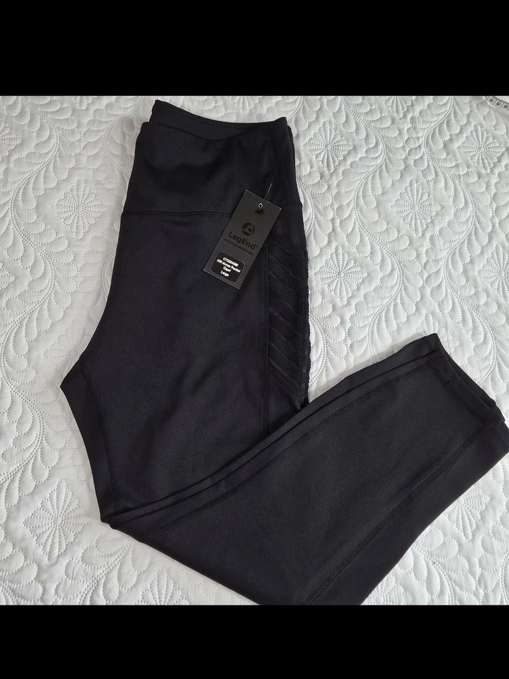 WOMEN'S, BLACK CROP LEGGINGS W/POCKETS, LEGEND, SIZE L,